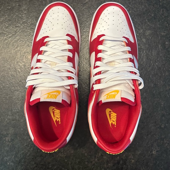 Men’s Low Dunks USC - Picture 2 of 7